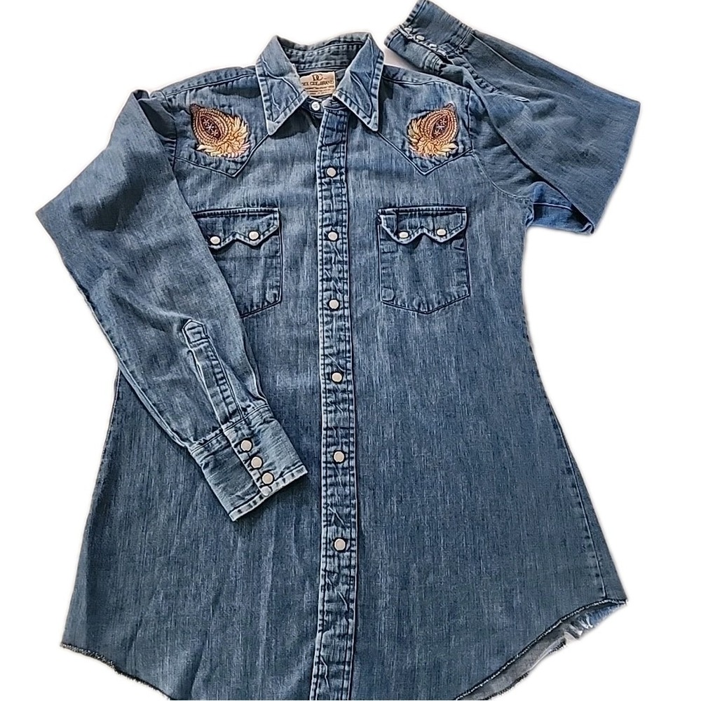 VTG DEE CEE Brand Embroidered Dark Denim Western Pearl snap cotton 15/32 - 10/M